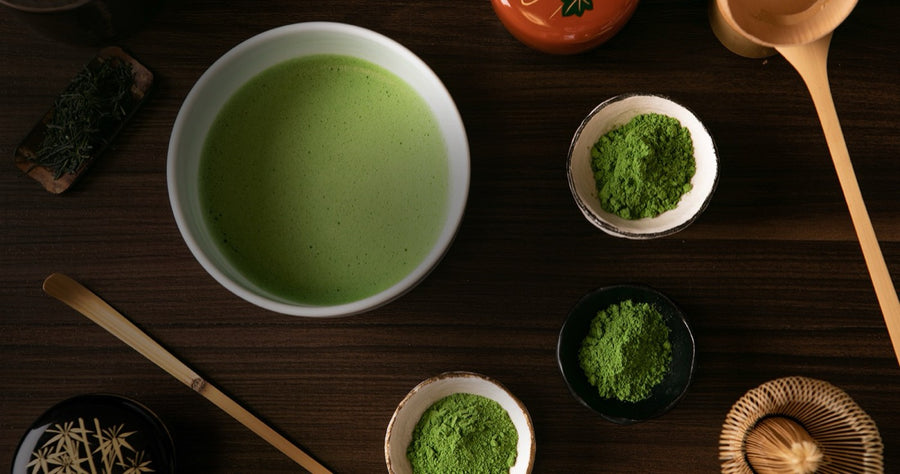 Matcha le matin : remplacer le café, ou pas